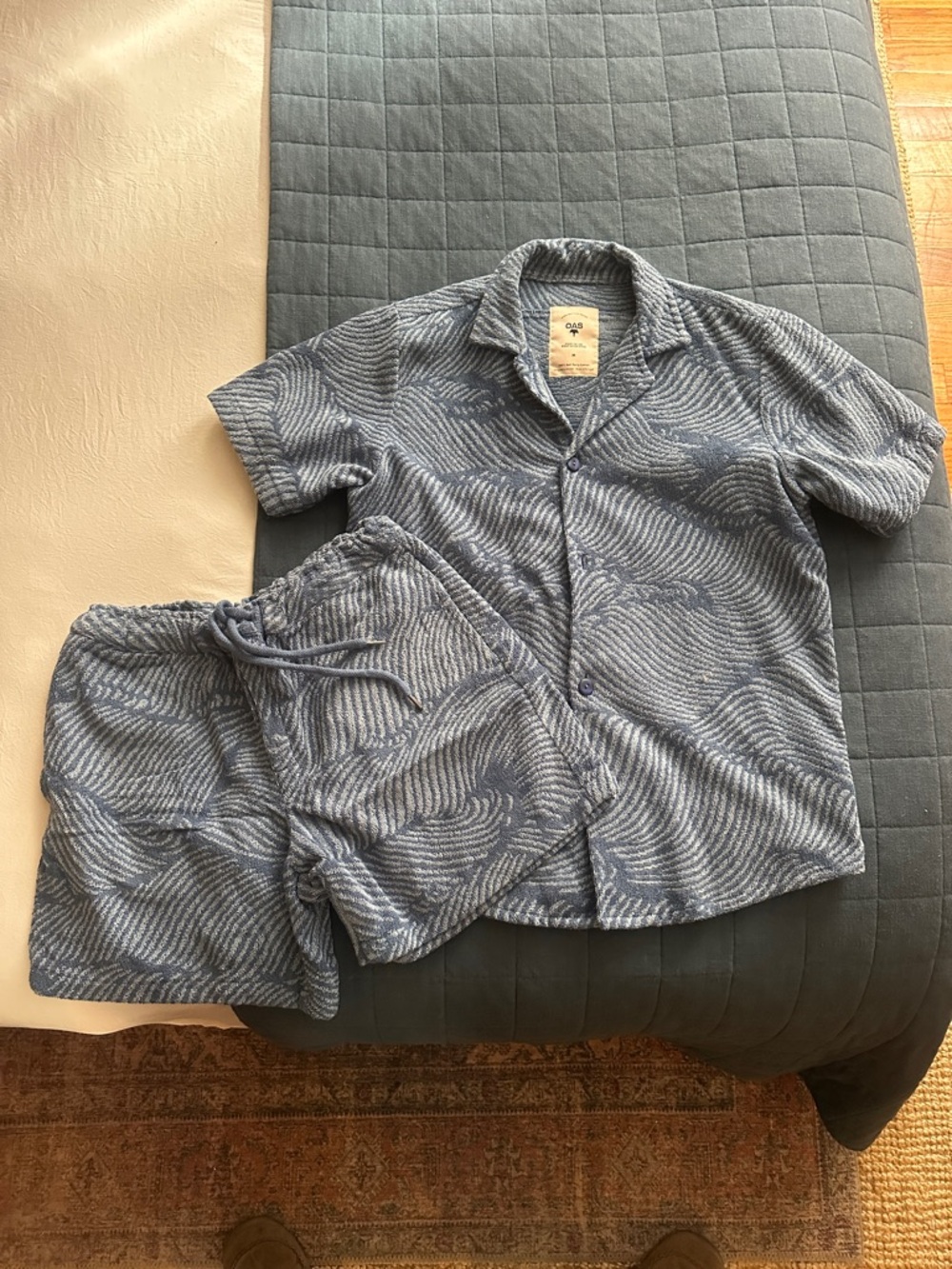 OAS Men's Blue Wave Pattern Short Sleeve Shirt & Shorts Set